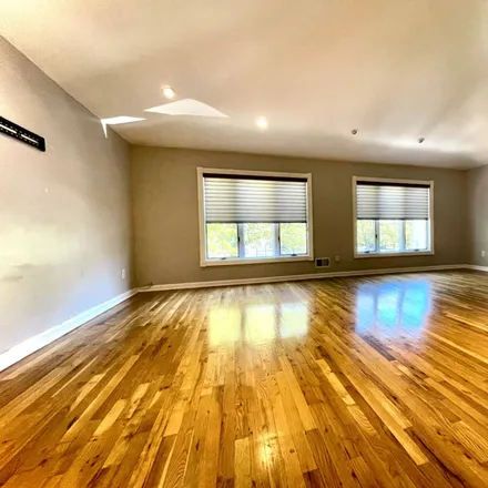 Image 3 - 1432 East 66th Street, New York, NY 11234, USA - House for rent
