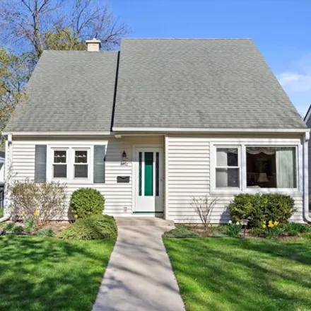 Buy this 3 bed house on 4730 North Woodruff Avenue in Whitefish Bay, WI 53211