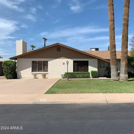 Rent this 3 bed house on 98 West Erie Drive in Tempe, AZ 85282