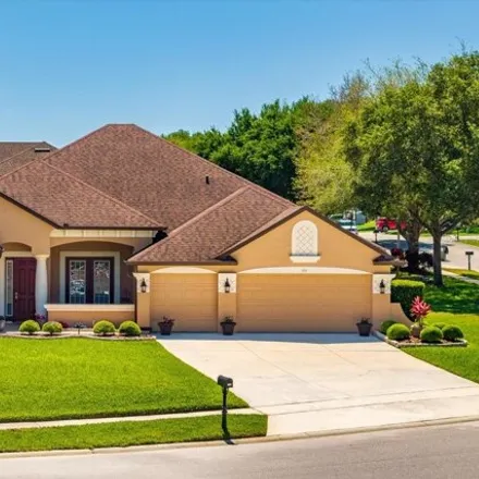 Buy this 4 bed house on 973 Country Charm Circle in Oviedo, FL 32765