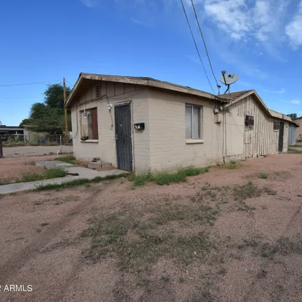 Buy this 2 bed house on 296 East Saragosa Street in Chandler, AZ 85225