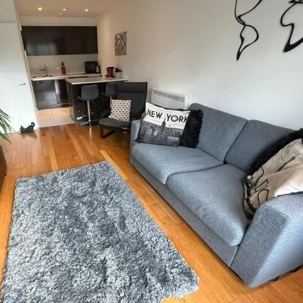 Buy this 1 bed apartment on Boston Building in Deals Gateway, London