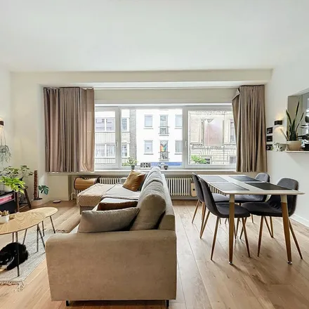 Rent this 2 bed apartment on Jan Palfijnstraat 28 in 8500 Kortrijk, Belgium