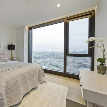 Image 3 - Two Southbank Place, 10 York Road, South Bank, London, SE1 7ND, United Kingdom - Apartment for rent