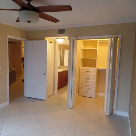 Image 7 - South Oakland Forest Drive, Broward County, FL 33309, USA - Condo for rent