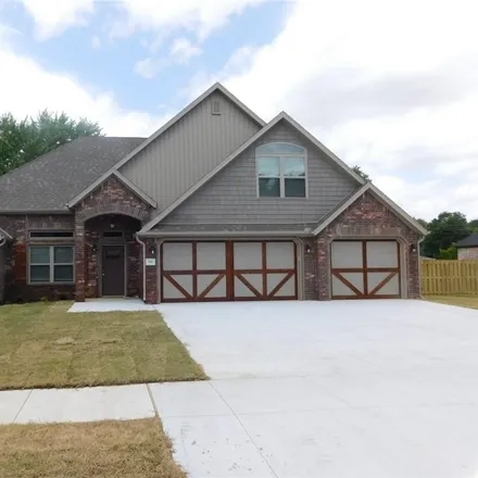 Buy this 4 bed house on 443 Windgate Road in Farmington, AR 72730