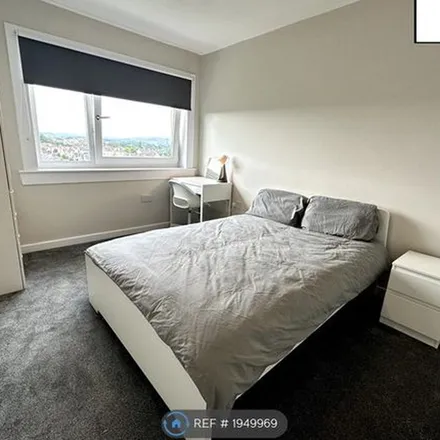 Image 6 - Wedderlea Drive, South Cardonald, Glasgow, G52 2TA, United Kingdom - Apartment for rent