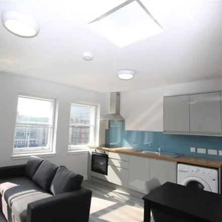 Rent this 3 bed apartment on Site of Debenhams in Long Row, Nottingham