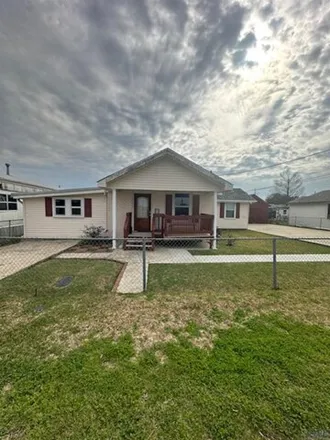 Buy this 4 bed house on 640 Sycamore Street in Thibodaux, LA 70301
