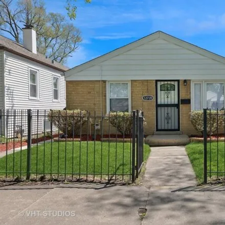 Buy this 2 bed house on 12739 S Peoria St in Chicago, Illinois
