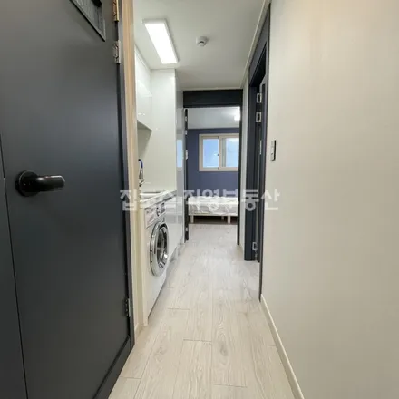 Rent this 2 bed apartment on 서울특별시 관악구 봉천동 1602-14