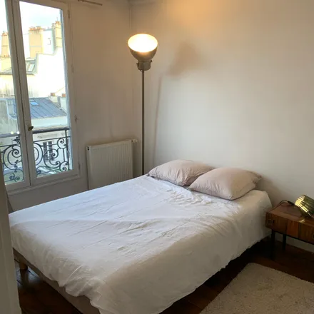 Image 3 - 19 Rue Milton, 75009 Paris, France - Apartment for rent