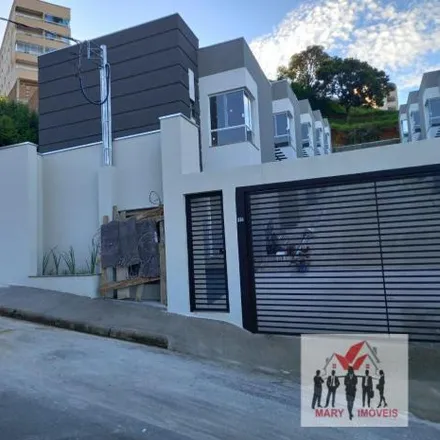 Buy this 2 bed house on Rua Bolívia in Jardim Quisisana, Poços de Caldas - MG