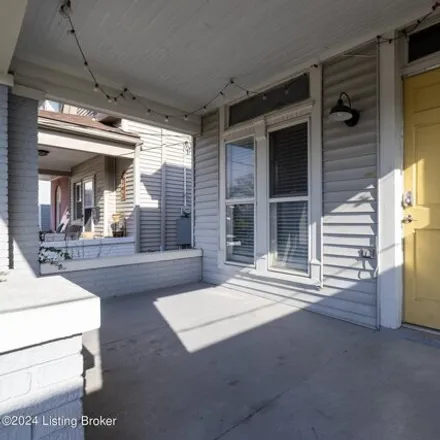 Image 3 - 517 Camp Street, Louisville, KY 40203, USA - House for sale