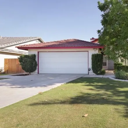 Buy this 3 bed house on 4151 Cyclone Drive in Bakersfield, CA 93313