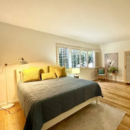 Rent this 2 bed condo on Santa Monica