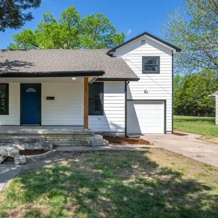 Buy this 3 bed house on 786 Southeast 2nd Street in Newton, KS 67114
