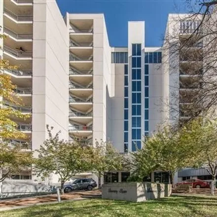 Buy this 1 bed condo on 19th Avenue South in Nashville-Davidson, TN 37212