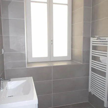 Rent this 3 bed apartment on 10bis Rue Félix Marchand in 53200 Château-Gontier-sur-Mayenne, France