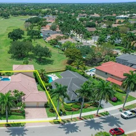 Buy this 5 bed house on 2541 Golf View Drive in Weston, FL 33327