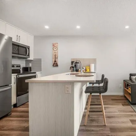 Image 7 - Valley Ridge, Calgary, AB T3L 0H5, Canada - Apartment for rent