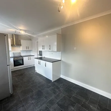 Image 5 - Beech Terrace, Larkhall, ML9 2NL, United Kingdom - Apartment for rent
