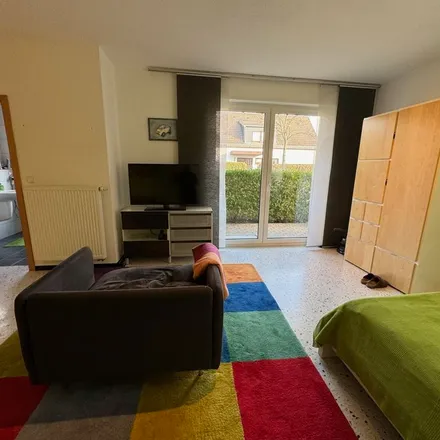 Rent this 1 bed apartment on Weinheimer Straße 29 in 68519 Viernheim, Germany