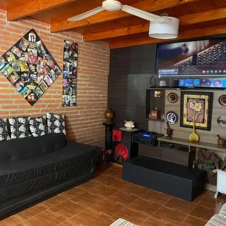 Buy this 2 bed house on Lisandro de la Torre 1042 in Departamento Iriondo, Pueblo Andino
