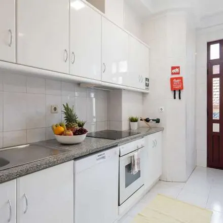 Rent this 3 bed apartment on Odete Bakery in Rua Santo Ildefonso 478, 4000-467 Porto