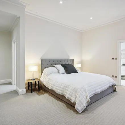 Image 4 - 1 Boltons Place, London, SW5 0AW, United Kingdom - Apartment for rent