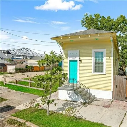 Buy this 2 bed house on 1019 Vallette St in New Orleans, Louisiana