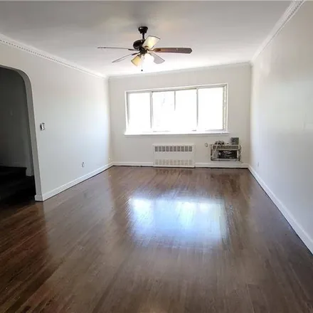 Image 2 - 333 Avenue T, New York, NY 11223, USA - Duplex for rent