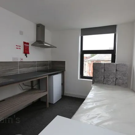 Image 7 - 25 Peveril Street, Nottingham, NG7 4AH, United Kingdom - Apartment for rent