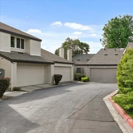Buy this 2 bed townhouse on unnamed road in Modesto, CA 95357