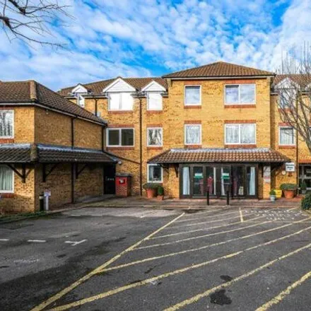 Buy this 1 bed apartment on Balmoral Court in Wembley Park Drive, London