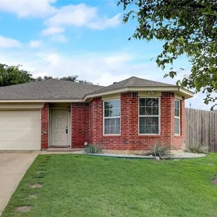 Buy this 3 bed house on 362 Candlestick Trail in Saginaw, TX 76179