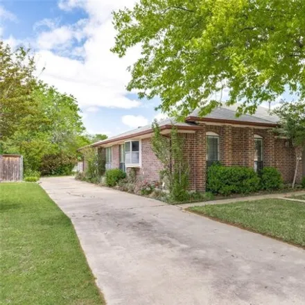 Buy this 3 bed house on 424 Cooper Lane in Coppell, TX 75019