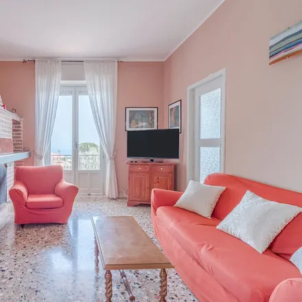 Rent this 4 bed house on Avola in Circonvallazione di Avola, 96011 Avola SR