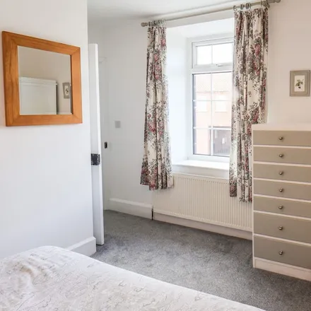 Rent this 2 bed townhouse on Saltburn in Marske and New Marske, TS11 7BE