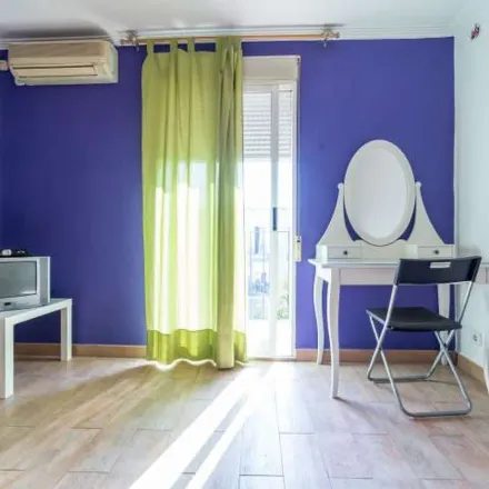 Rent this 1 bed apartment on Carrer de Molina de Segura in 4, 46018 Valencia