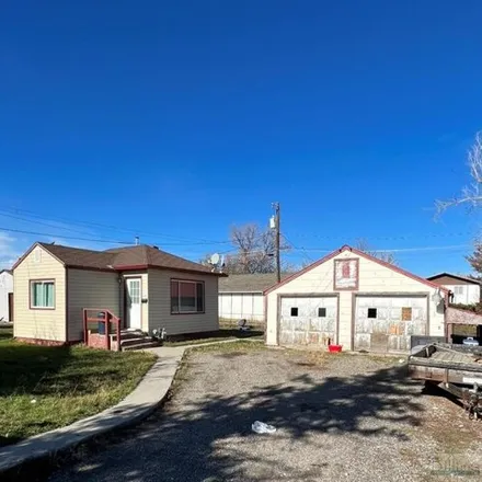 Image 4 - 608 2nd Street South, Hardin, MT 59034, USA - House for sale