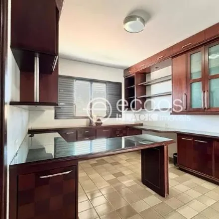 Image 2 - Avenida Pará, Umuarama, Uberlândia - MG, 38405-320, Brazil - House for sale