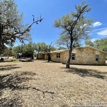 Image 8 - 110 Newcomer Lane, Medina, Bandera County, TX 78055, USA - House for sale