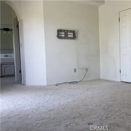 Image 7 - Tierra del Sol Golf Course, Village Center Drive, California City, CA 93505, USA - House for rent