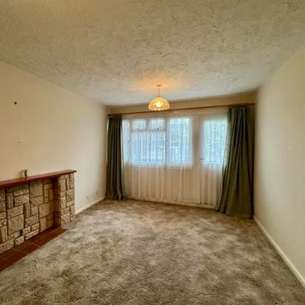 Image 3 - 15-20 Kents Close, Olton, B92 7QH, United Kingdom - Apartment for sale