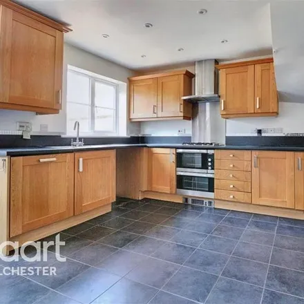 Image 3 - 29 Mortimer Gardens, Colchester, CO4 5ZG, United Kingdom - Townhouse for rent