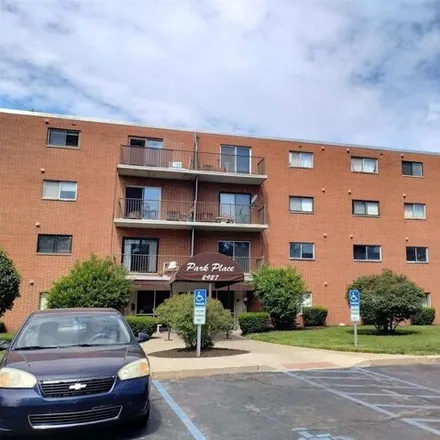 Buy this 1 bed condo on 2927 Westbrook Drive in Fort Wayne, IN 46805