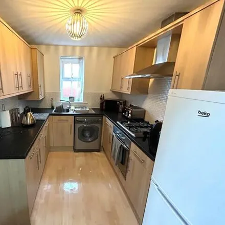 Image 3 - 78-80 Priestfields, Leigh, WN7 2RX, United Kingdom - Apartment for sale