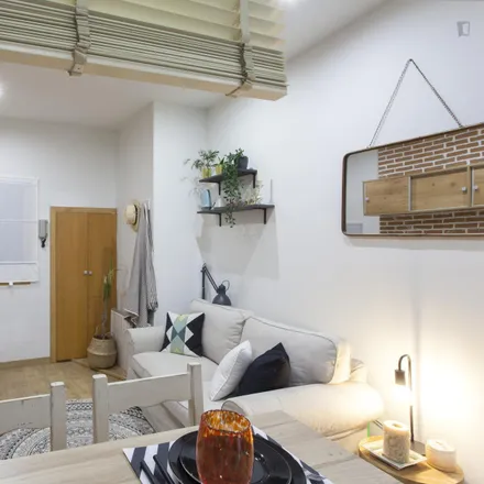 Image 9 - Carrer de les Moles, 16, 08002 Barcelona, Spain - Apartment for rent