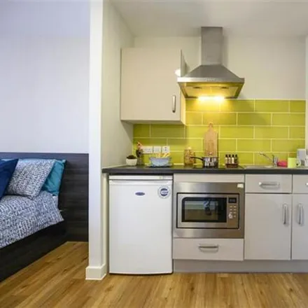 Rent this studio apartment on St. James Boulevard in Scotswood Road, Newcastle upon Tyne